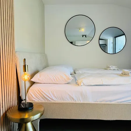 41 Sunshine Apartment *